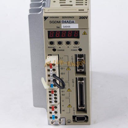 New ONE Yaskawa SGDM04ADA Servo Drive - YASKAWA