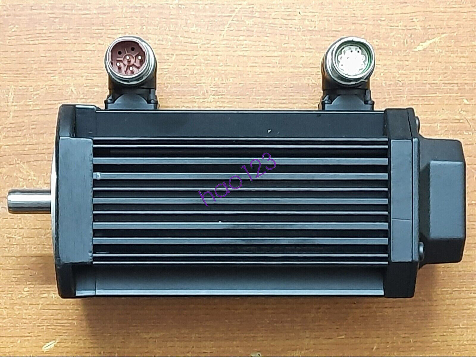 1 PCS MDSKSRS056-23 LENZE Servo Motor In Box - LENZE