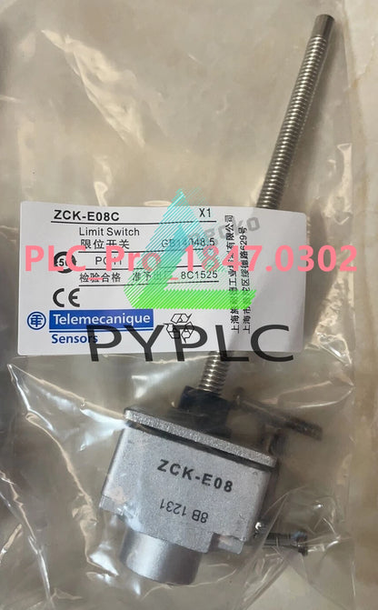 ZCKE08C 1PCS Schneider ZCK-E08C Limit Switch free shipping Fast delivery