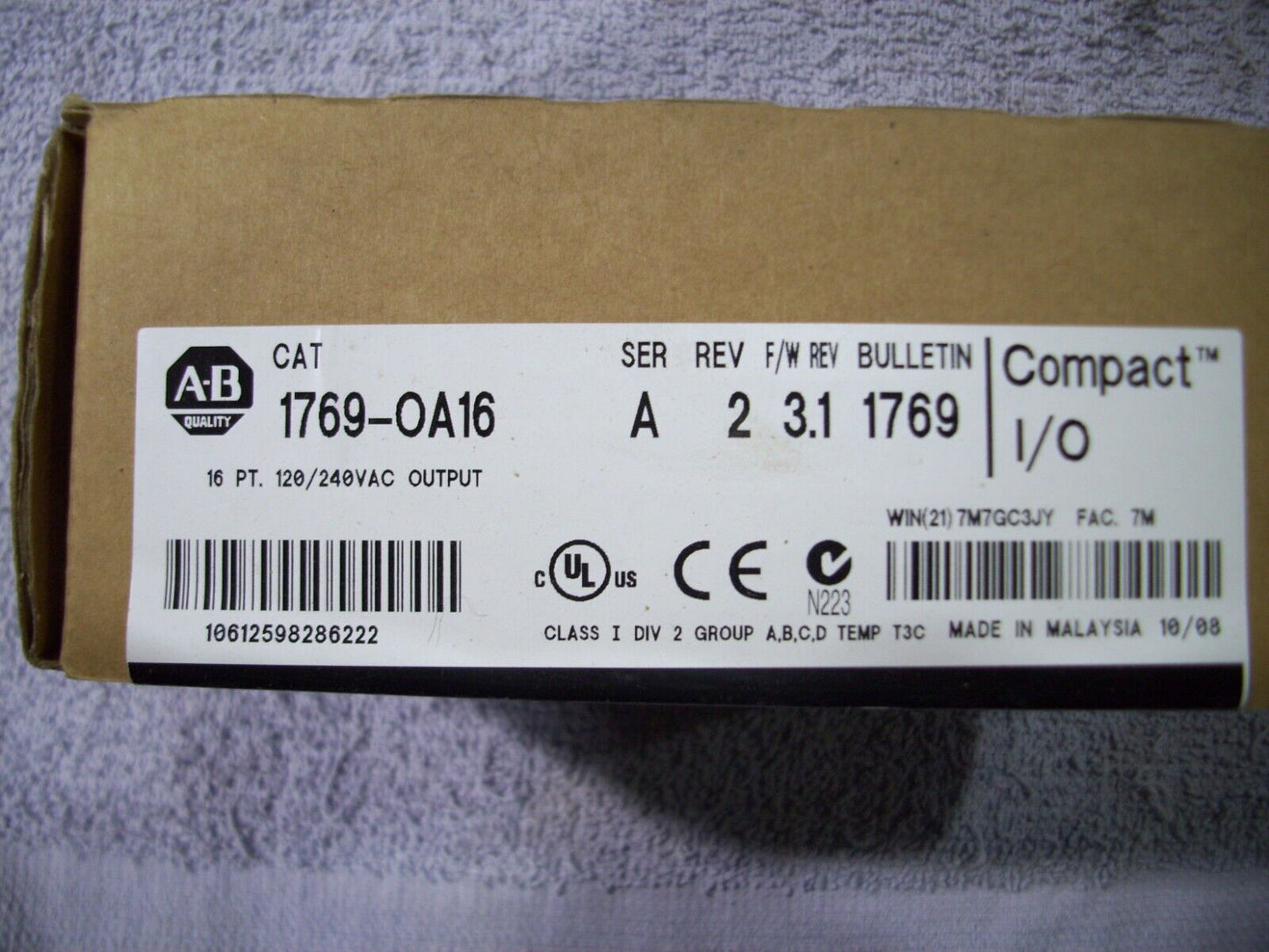 Allen-Bradley 1769-OA16 Compact 120/240VAC Output Module - ALLEN-BRADLEY