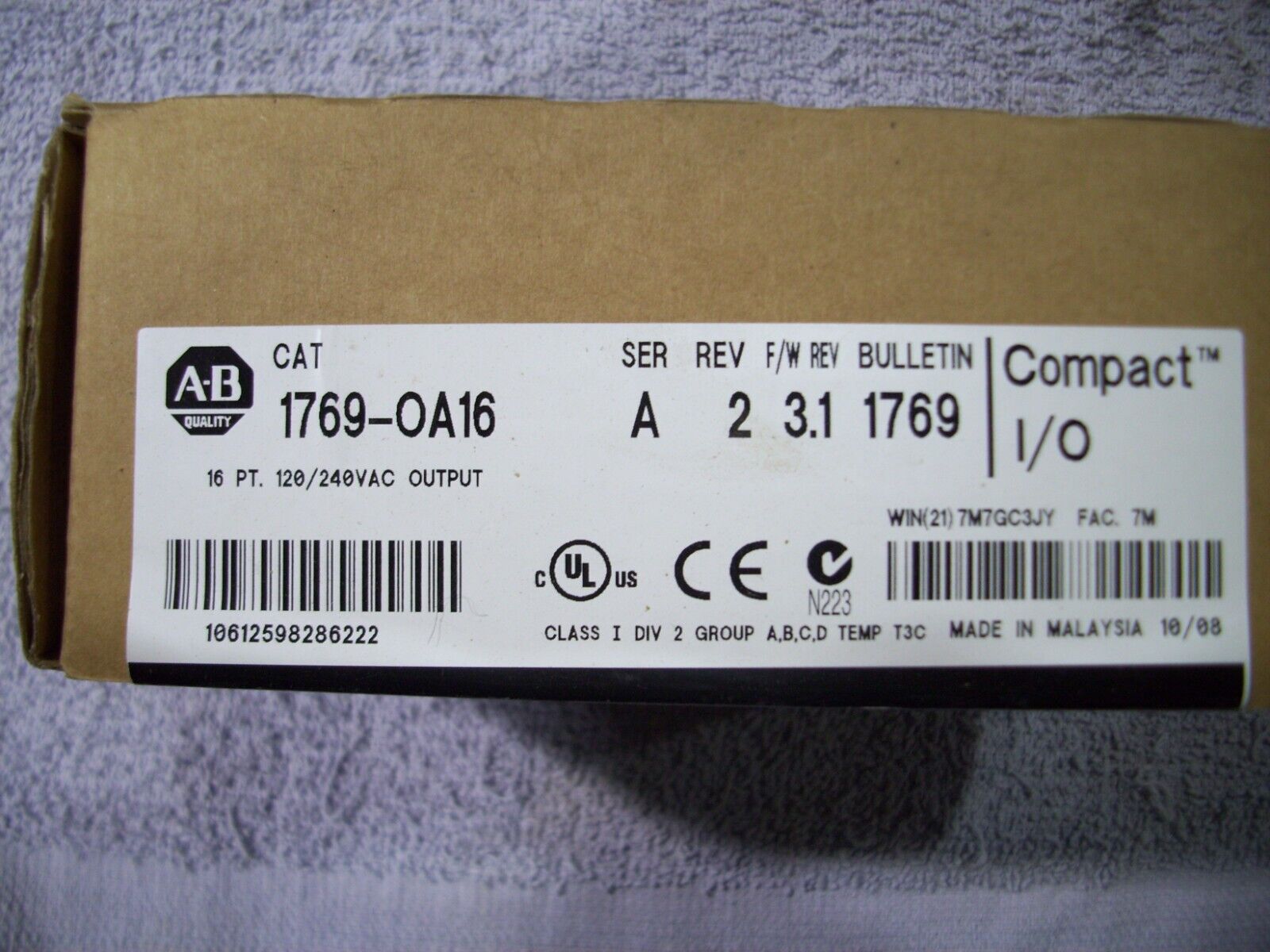 Allen-Bradley 1769-OA16 Compact 120/240VAC Output Module - ALLEN-BRADLEY