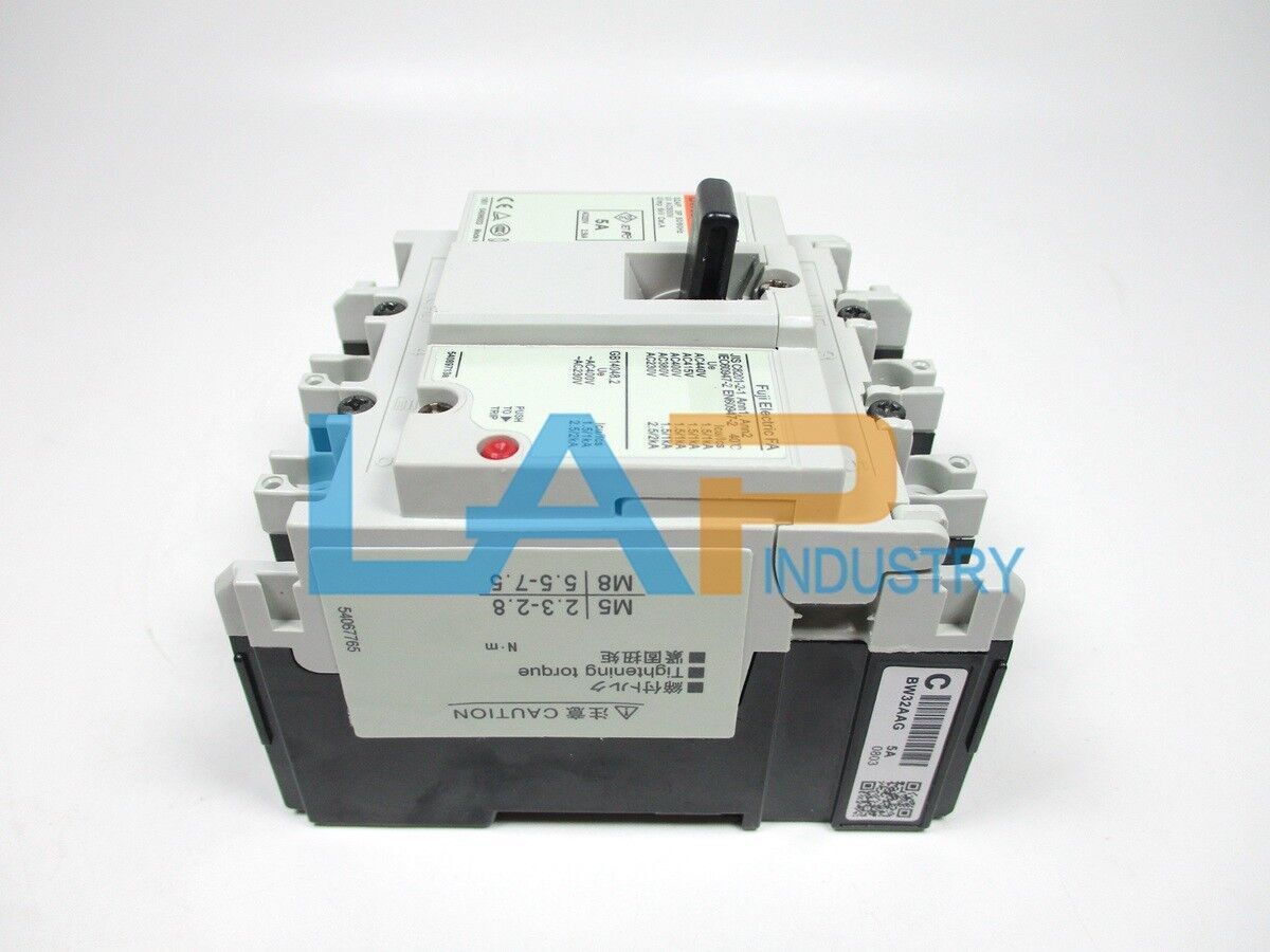 new 1PC  FOR Air Switch Circuit Breaker BW32AAG 3P 5A