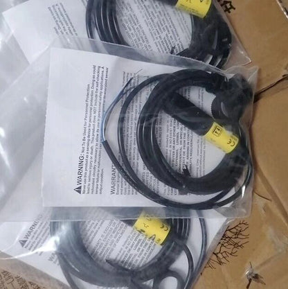 new 1pcs BANNER S18-2VNDL-2M Photoelectric Switch Sensor - BANNER