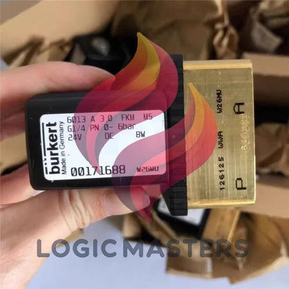 1pcs Burkert Solenoid Valve 6013 A 3.0 FKM G1/4 0-6bar 24v DC 00171688