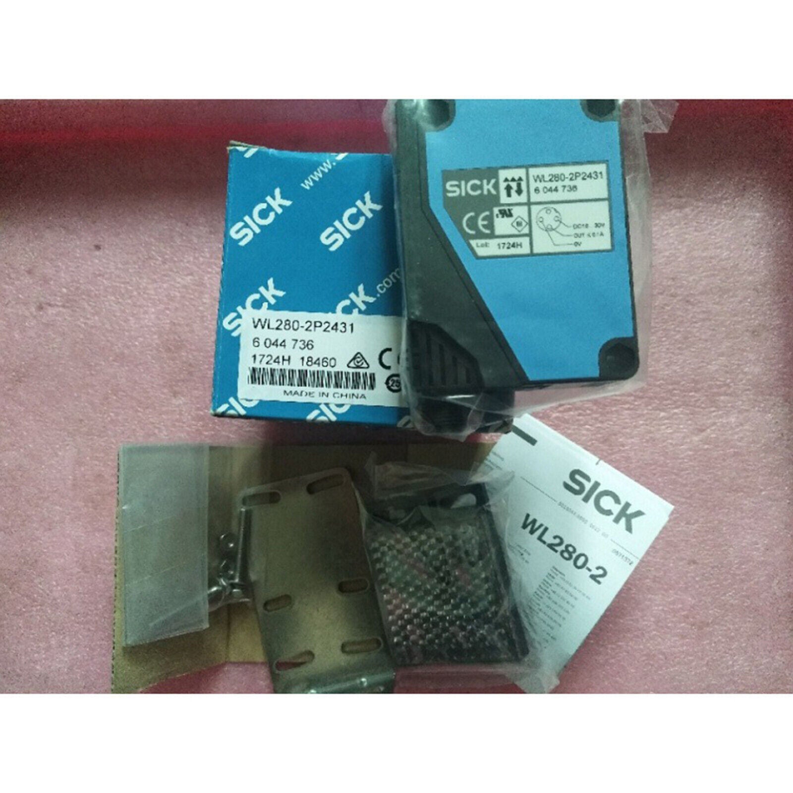 1PCS SICK Photoelectric Switch WL280-2P2431 - SICK