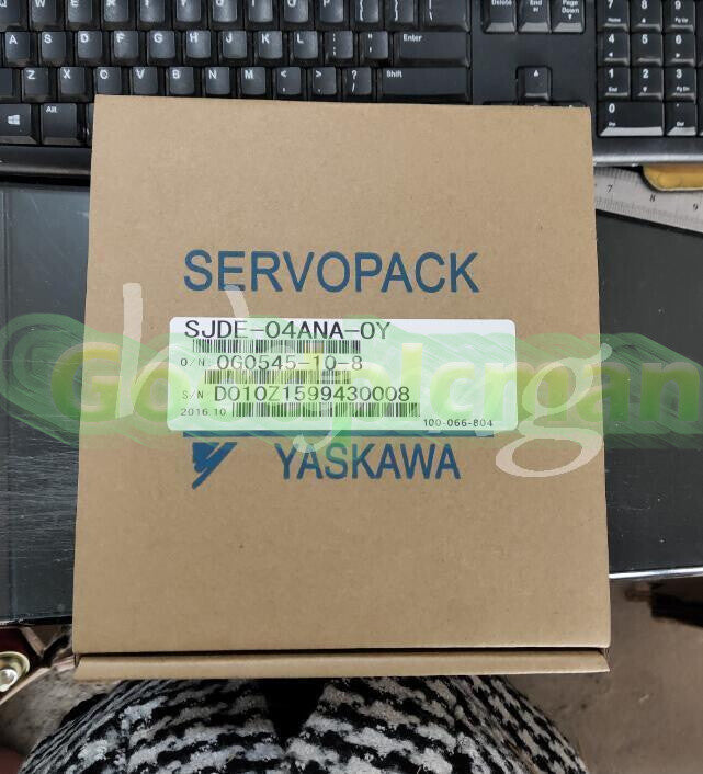 1PCS Yaskawa Servo Driver SJDE-04ANA-OY