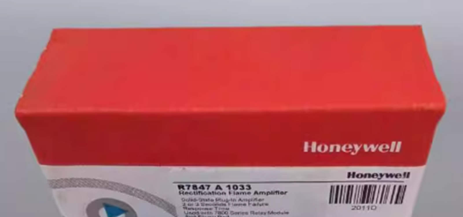 new  HONEYWELL R7847A1033 Control Box Combustion Program Burner Controller HONEYWELL