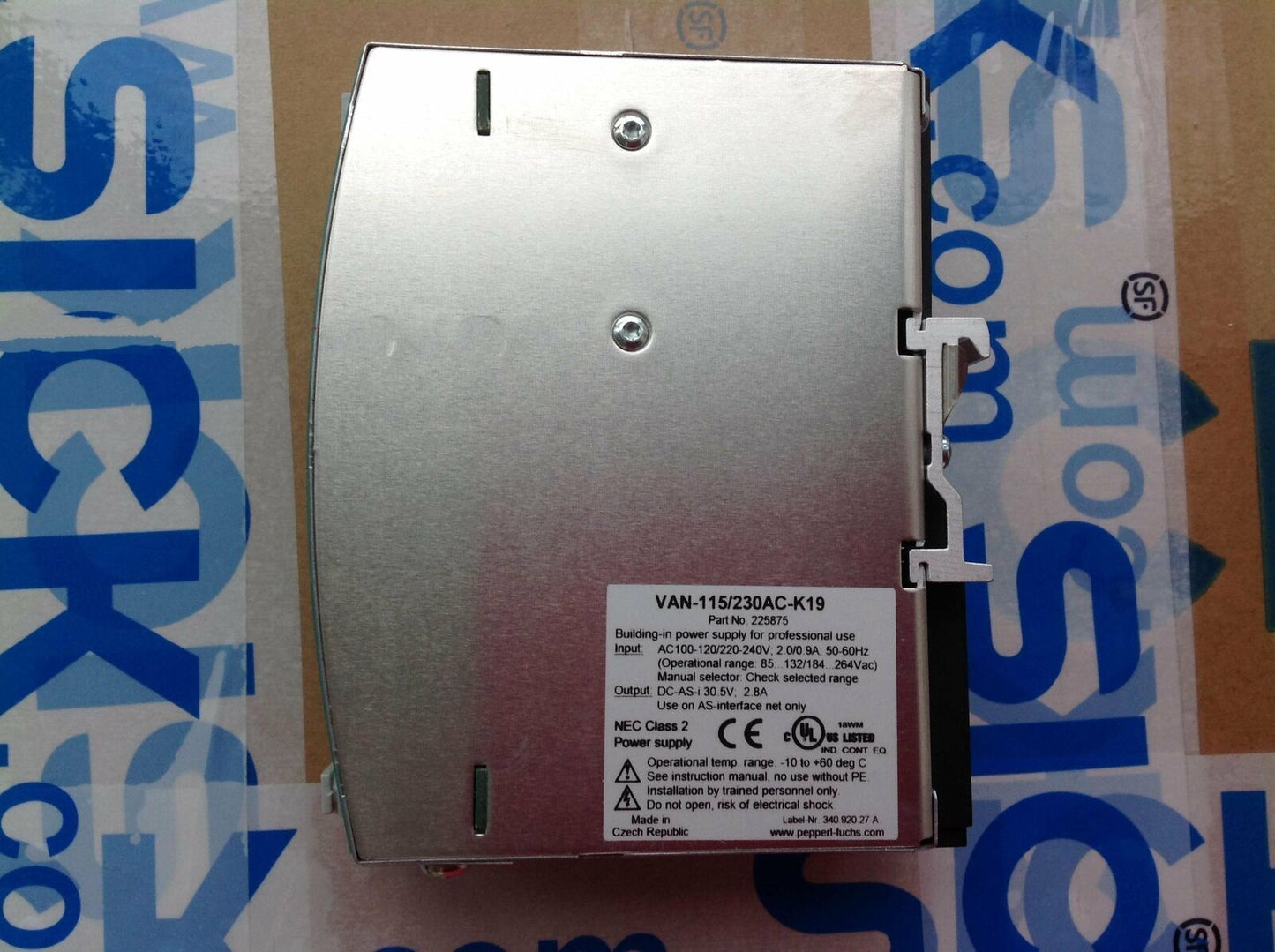 New In Box PEPPERL+FUCHS Van-115/230AC-K19 - PEPPERL+FUCHS