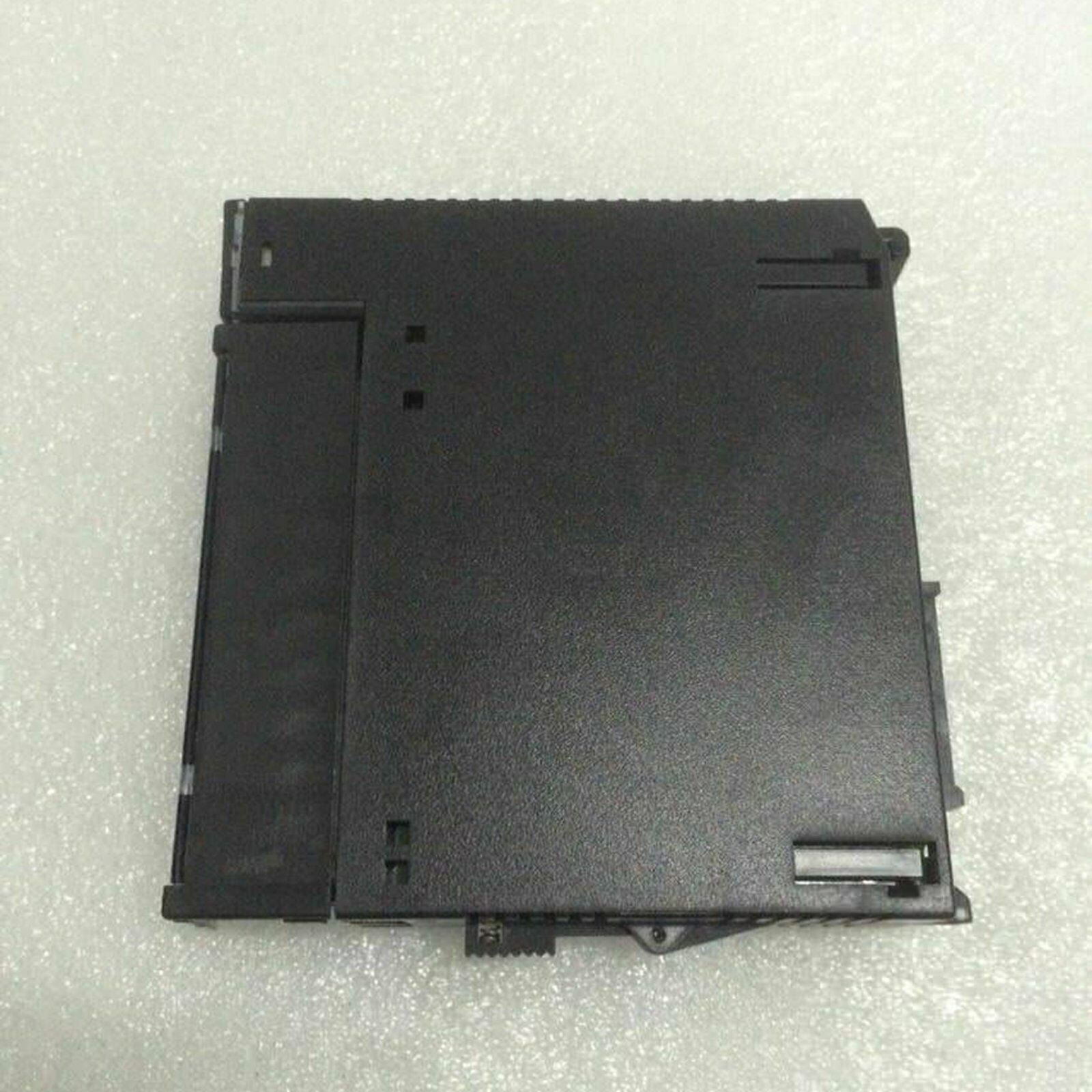 GE FANUC IC693MDL940F PLC - Used - GE FANUC