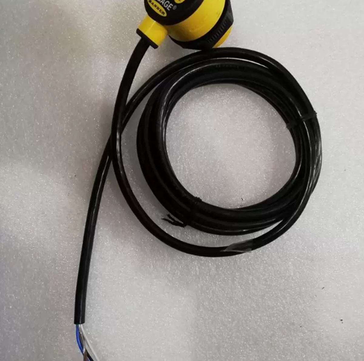 BANNER T30UIPA Ultrasonic Proximity Sensor - BANNER