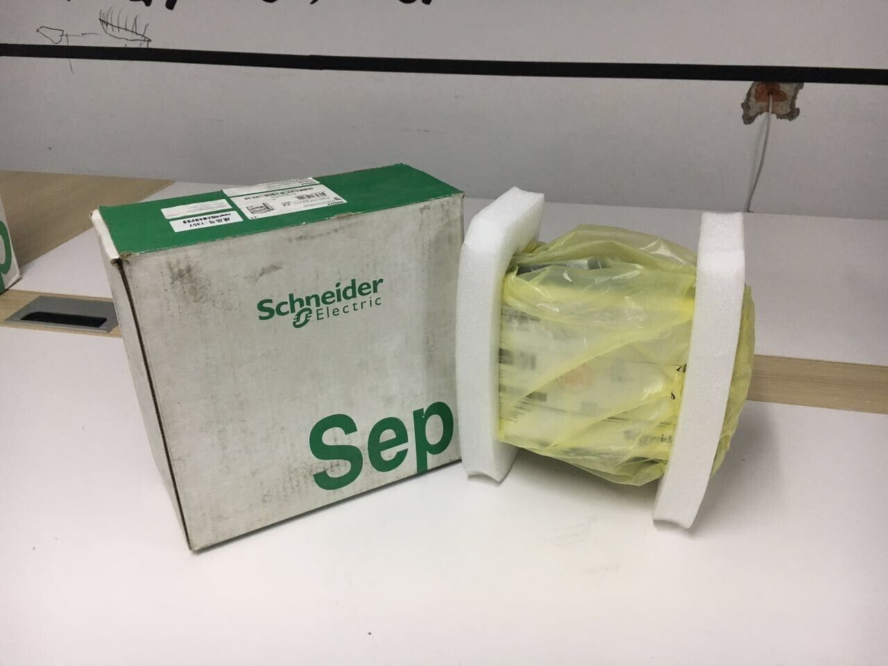 Schneider Digital Relay Sepam T40 59604 SHIP - SCHNEIDER