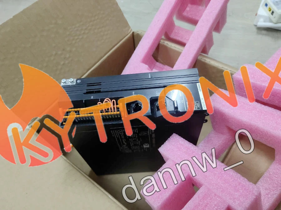 Omron R88D-1SN08H-ECT AC Servo Drive
