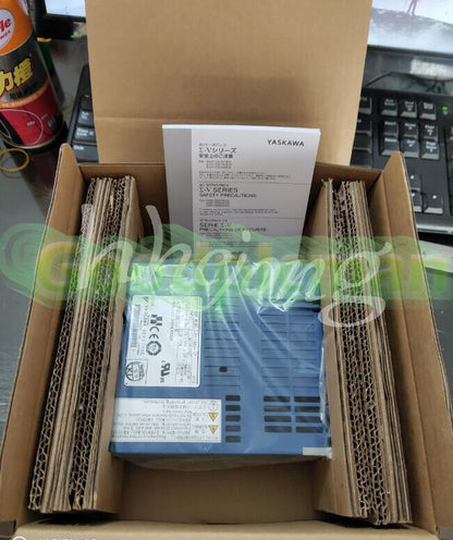 1PCS Yaskawa Servo Driver SJDE-04ANA-OY