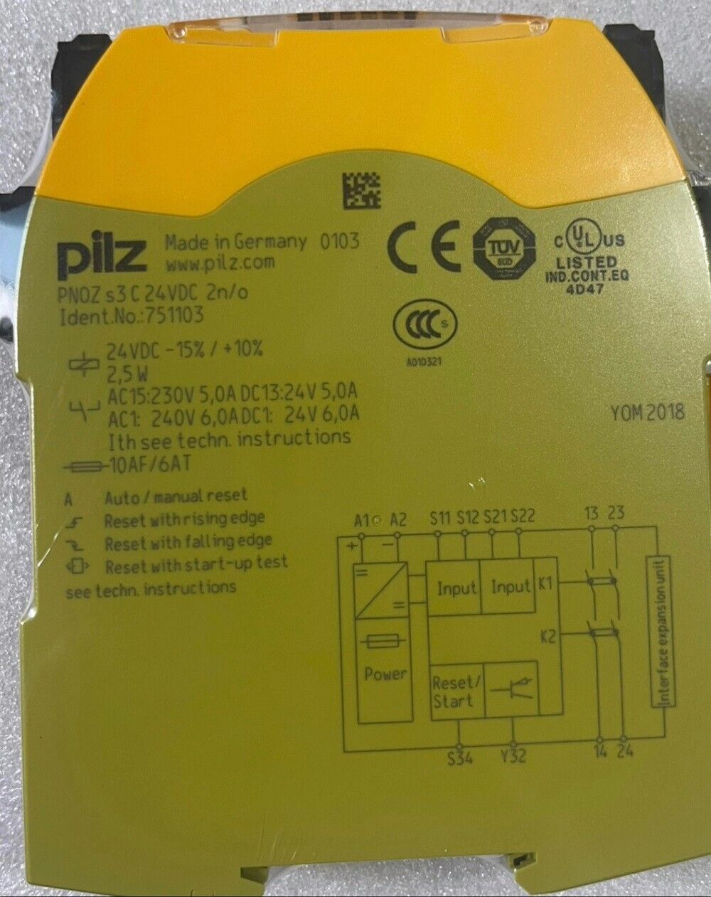 New Pilz 751103 PNOZ S3 C 24VDC safety relay Pilz