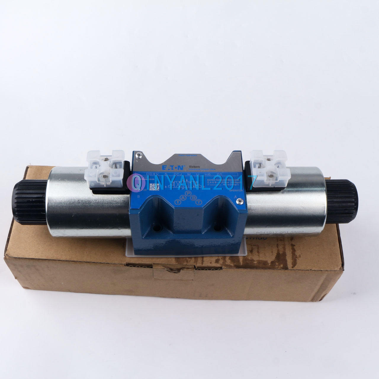 new DG4V-5-2CJ-M-U-H6-20 Eaton VICKERS valve DG4V-5-2CJ-M-U-H6-20 DG4V52CJMUH620 - EATON
