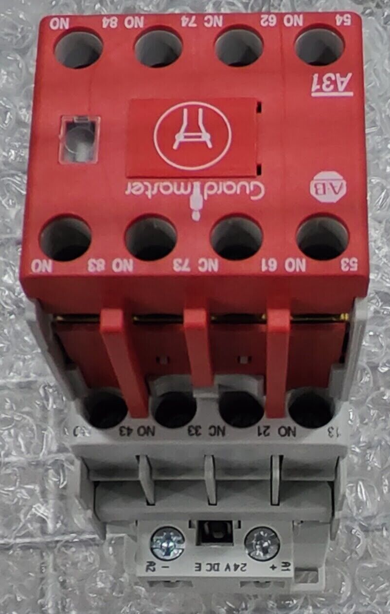 Allen-Bradley AB 700S Safety Relay CF620EJC - ALLEN-BRADLEY