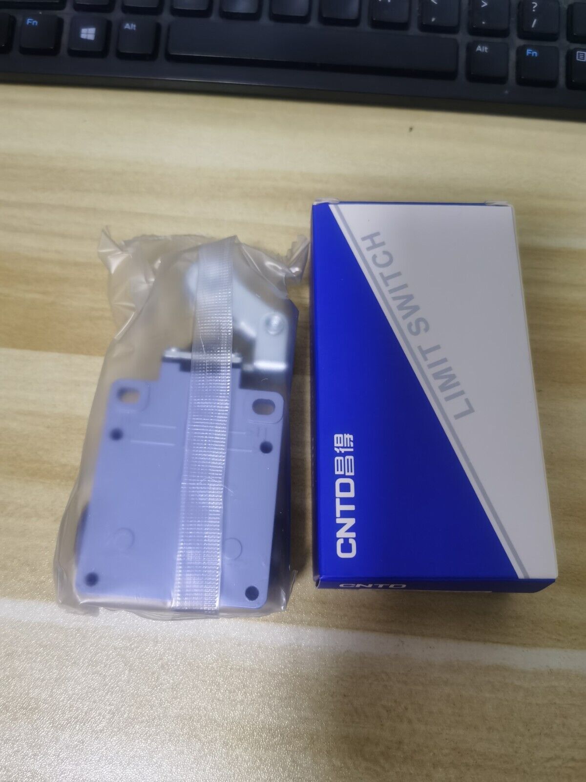 new 1PCS CNTD CSA-012 CSA012 LIMIT SWITCH IN BOX - CST