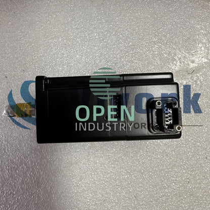 1PCS Yaskawa SGMJV-01A3A6S AC SERVO MOTOR