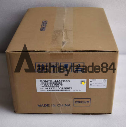 new 1PCS Servo Motor YASKAWA SGM7G-44AFC6C