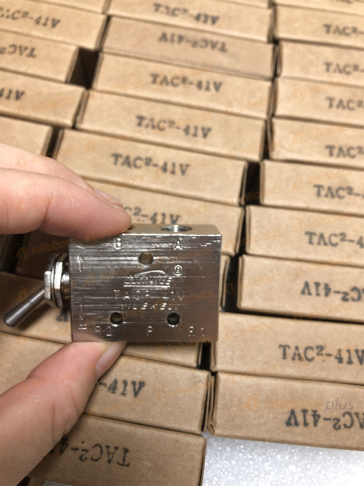 1X TAC2-41V 2-Position Pneumatic Knob Switch Valve - KOEED