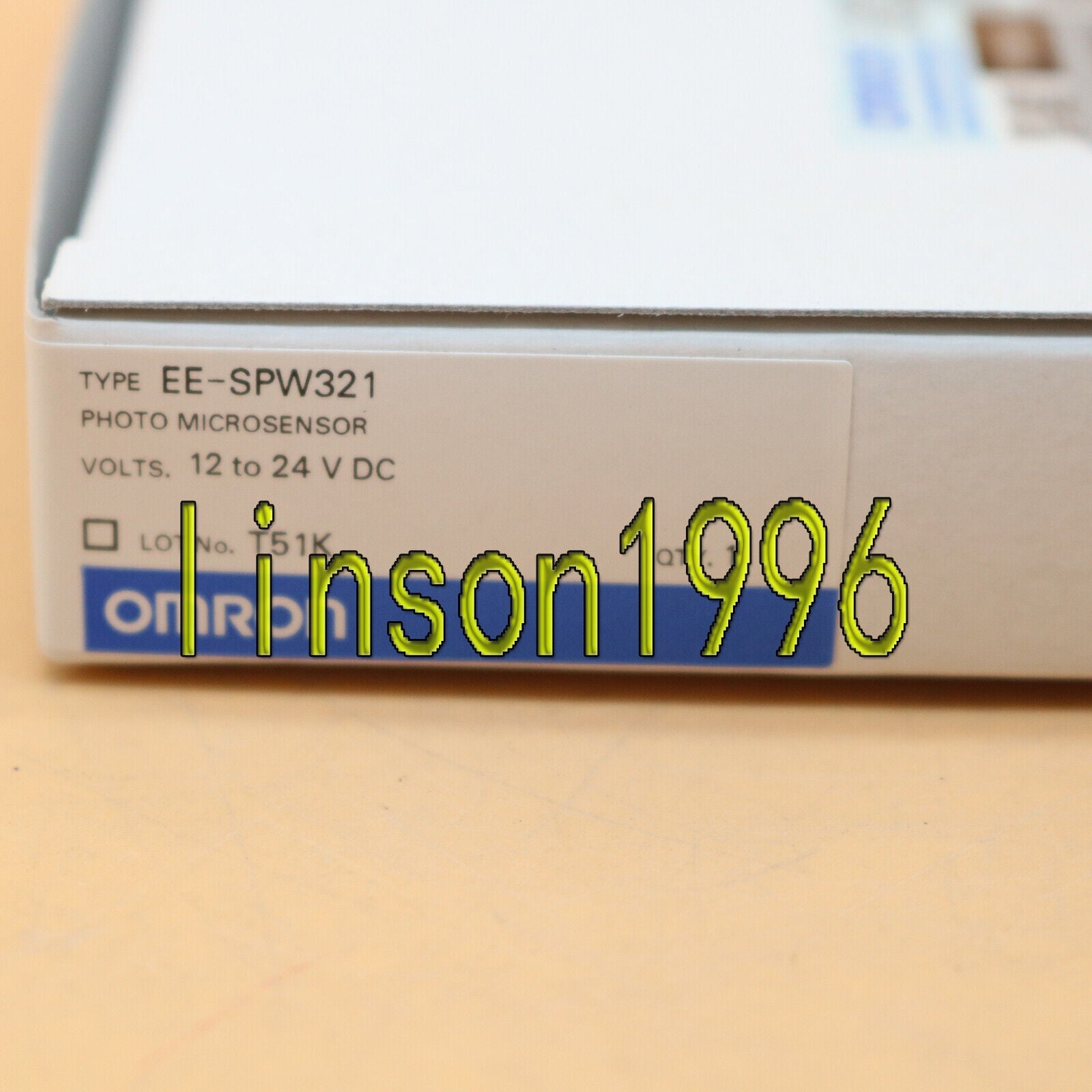 Omron EE-SPW321 12-24VDC Photoelectric Sensor, 1-Year Warranty - OMRON