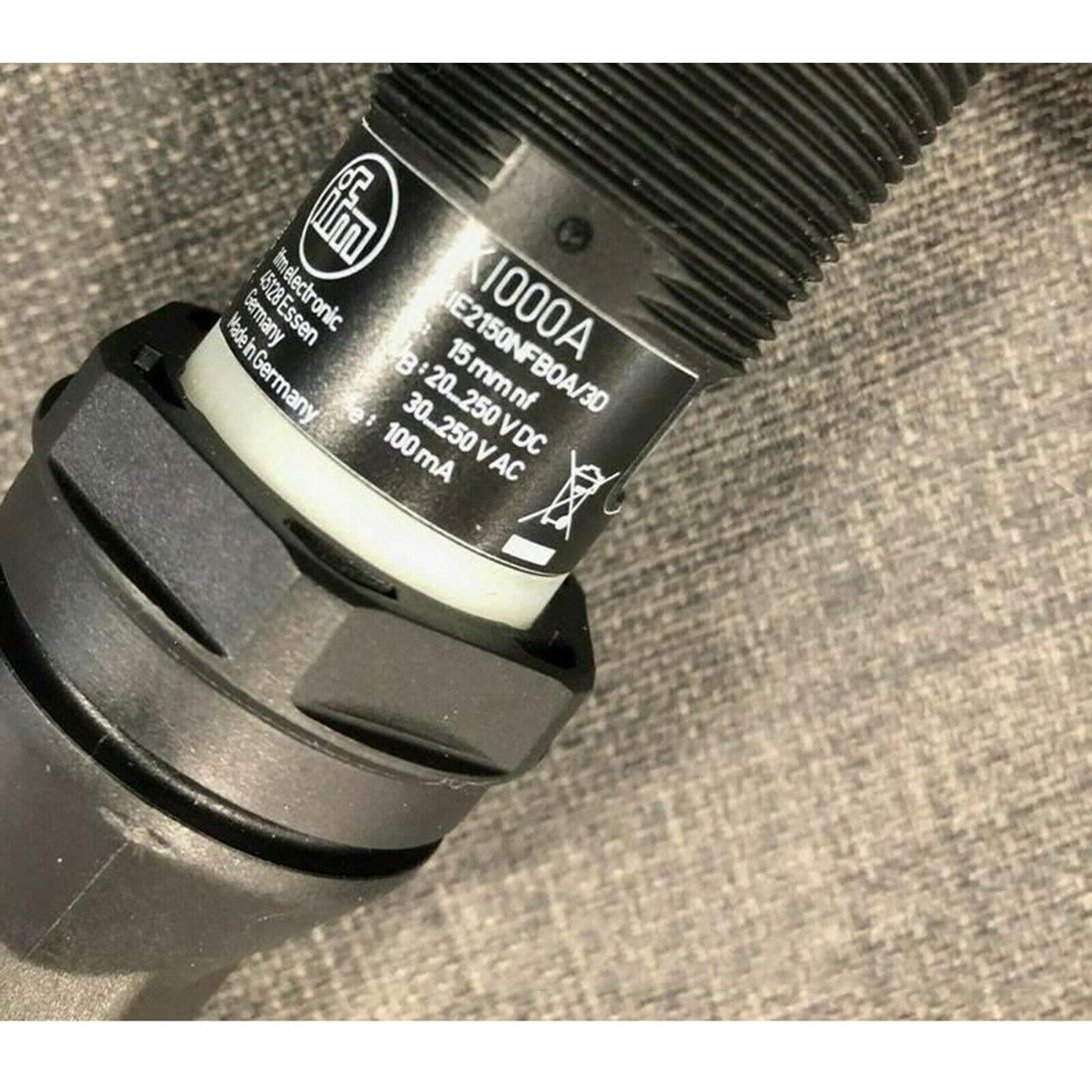 IFM KI000A Capacitive Sensor - IFM