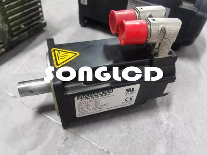 1PCS AKM42J-ANCN2-00 DC Motor - AKM