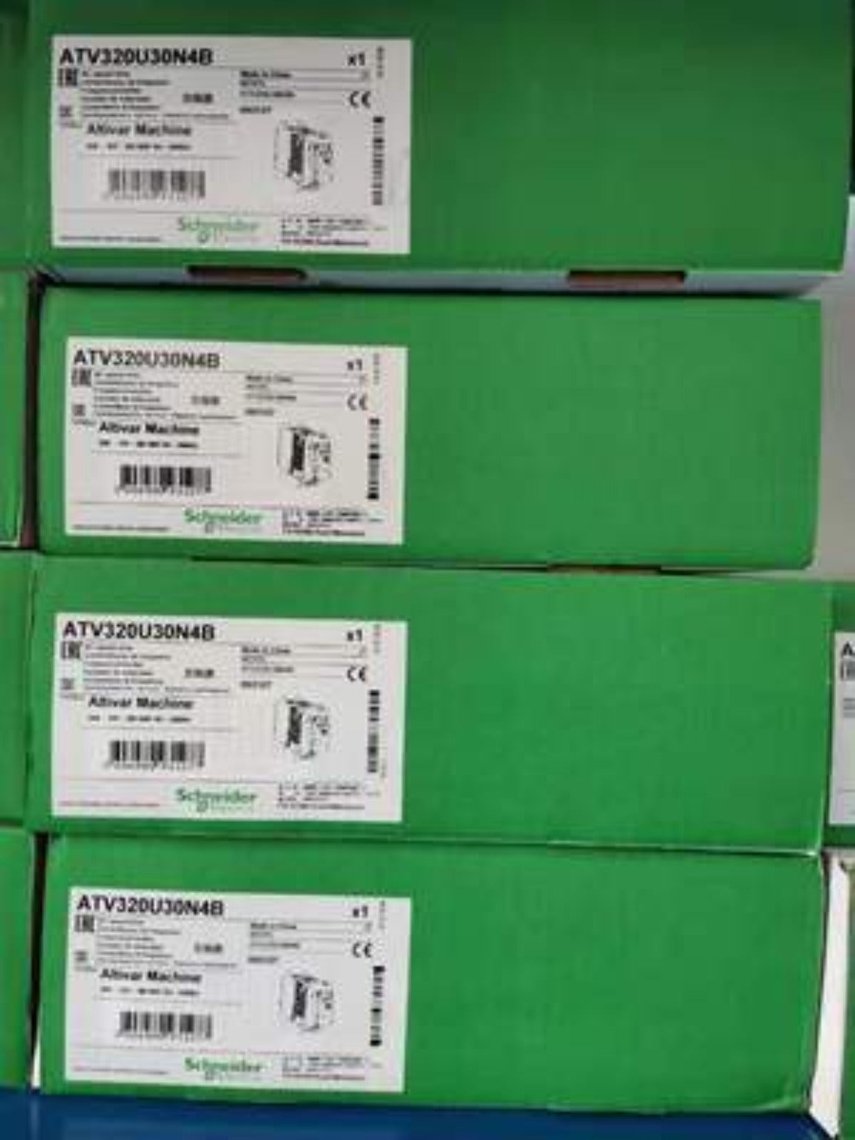 1PCS Schneider ATV320U30N4B Inverter NEW - SCHNEIDER