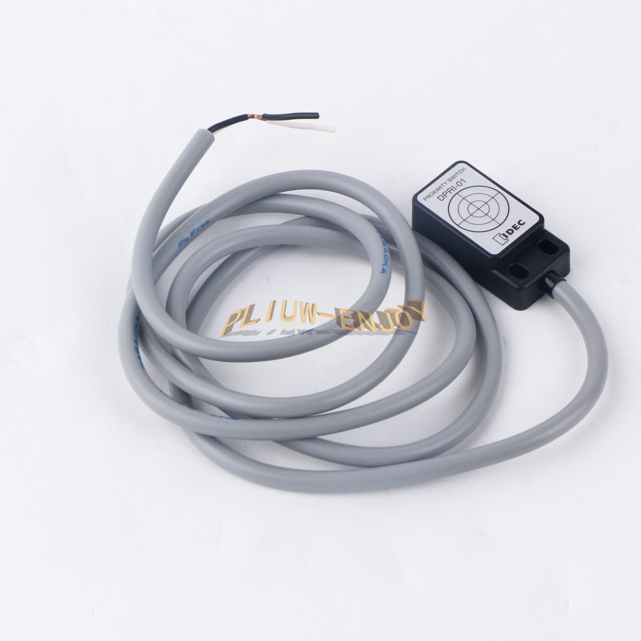 new ONE  IDEC proximity switch DPR1-01 DPRI-01