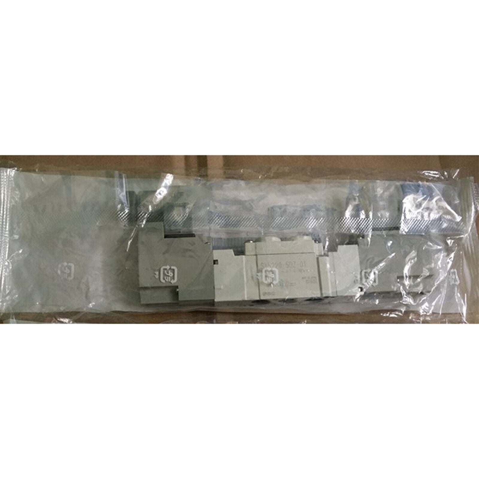 ONE SMC SY5220-5DZ-01 Solenoid Valve - SMC