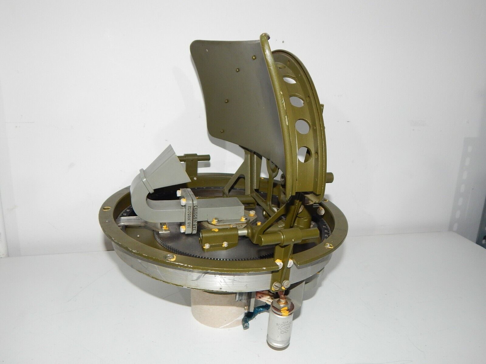 Russian Microwave Antenna for Collectible Use - TECHCOLLECTIBLES