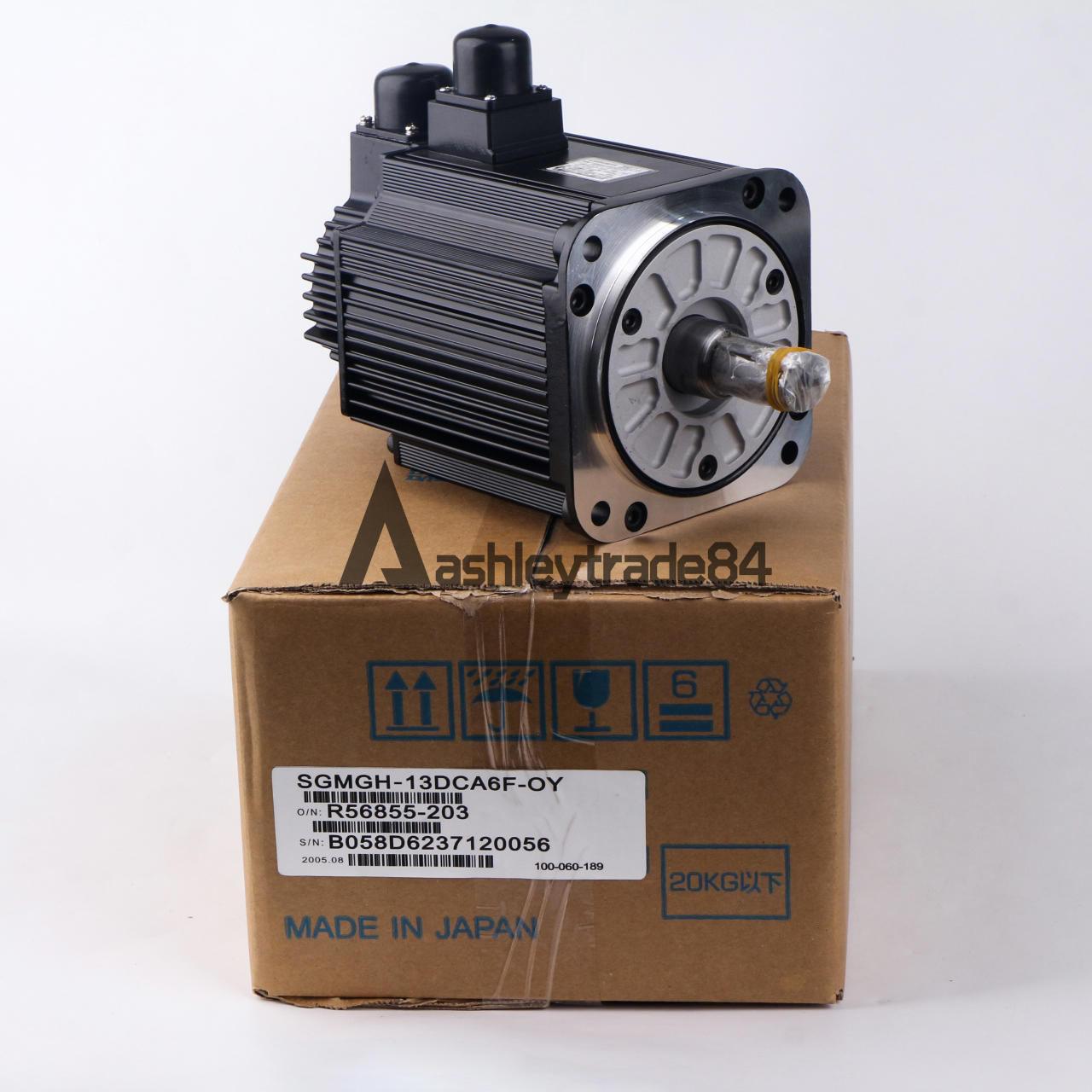 new ONE  YASKAWA SGMGH-13DCA6F-OY SERVO MOTOR