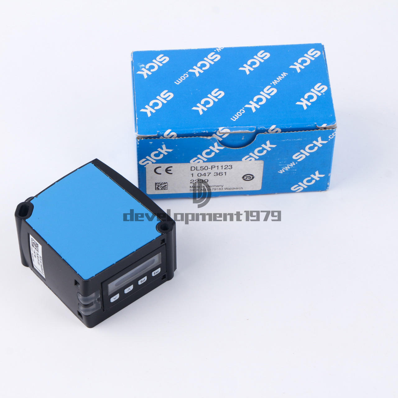 new ONE SICK distance sensor DL50-P1123
