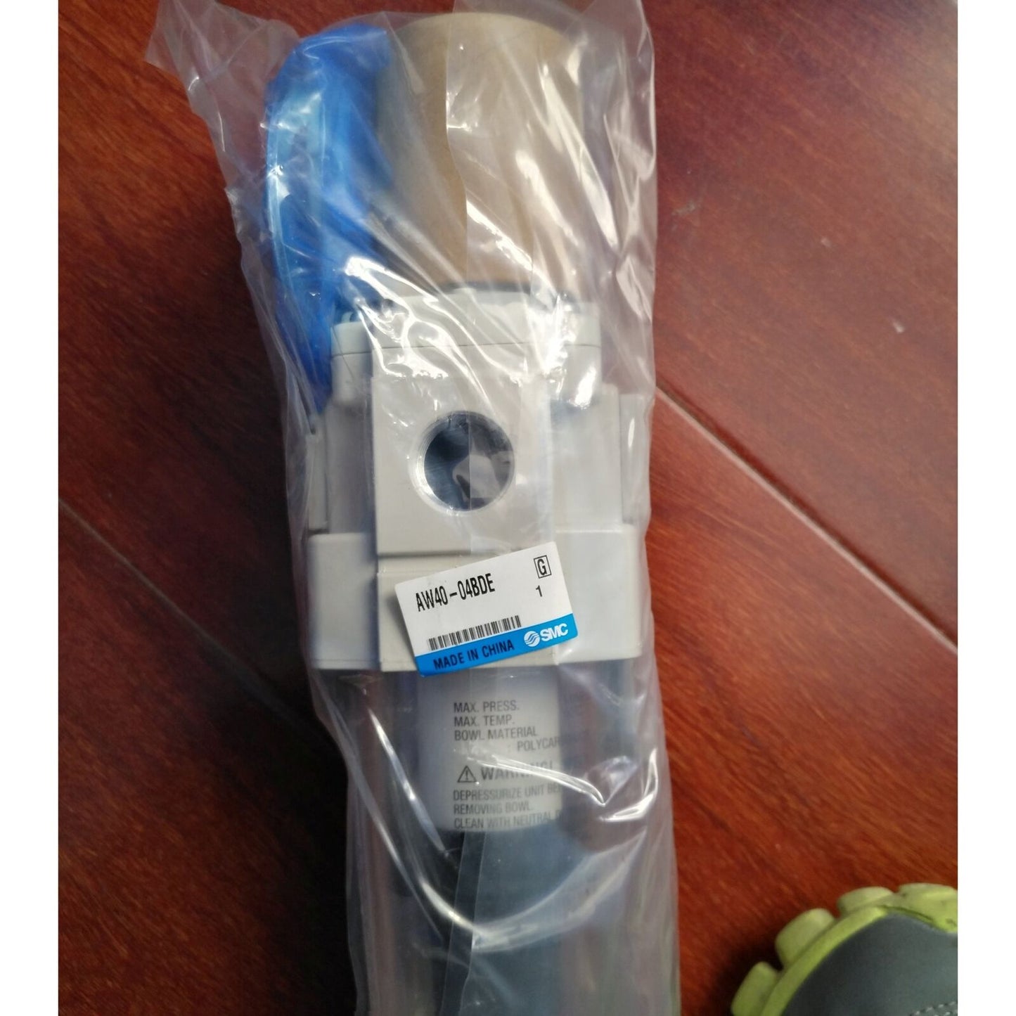 ONE SMC AW40-04BDE Filter pressure regulator - SMC