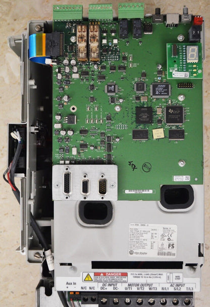 Used Allen-Bradley Kinetix 7000 Servo Drive 2099-BM06-S - ALLEN-BRADLEY