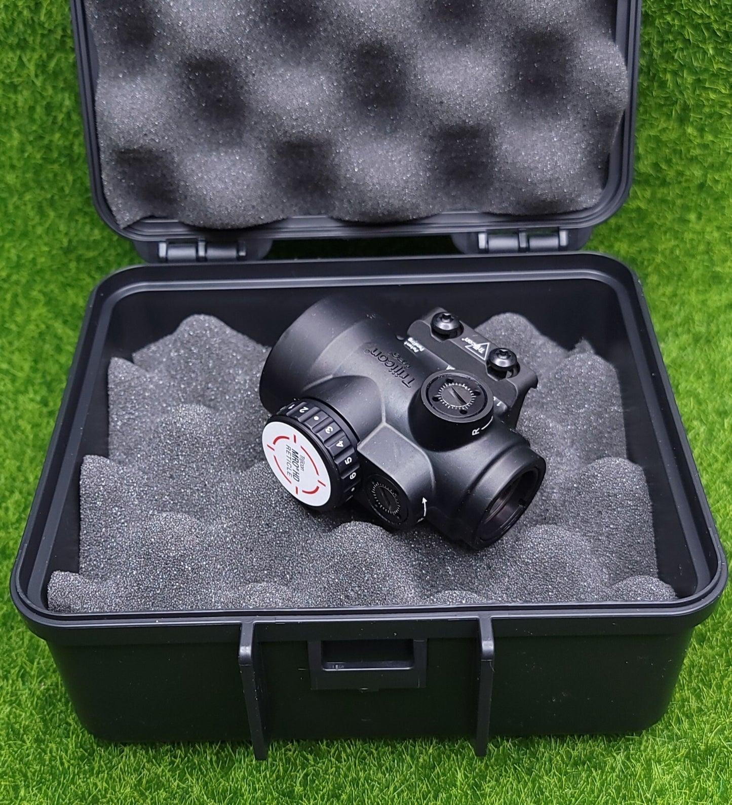 Trijicon 1x25 MRO HD Red 68 MOA Retcile w/ 2.0 MOA Dot Low Mount  MRO-C-2200051