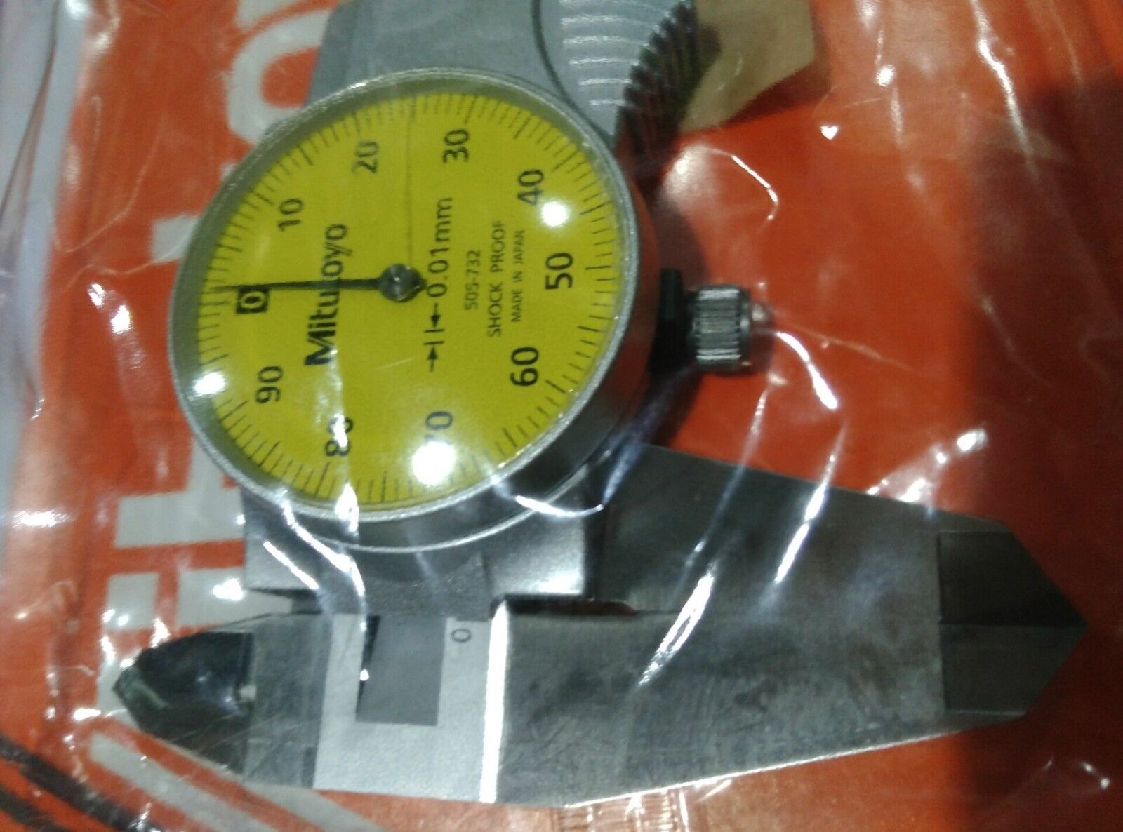 new   Mitutoyo 505-732   Dial Caliper 0-150mm X 0.01mm