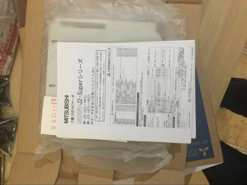 1PCS Mitsubishi MR-J2M-40DU MRJ2M40DU Servo Driver In Box - Free Shipping *TT