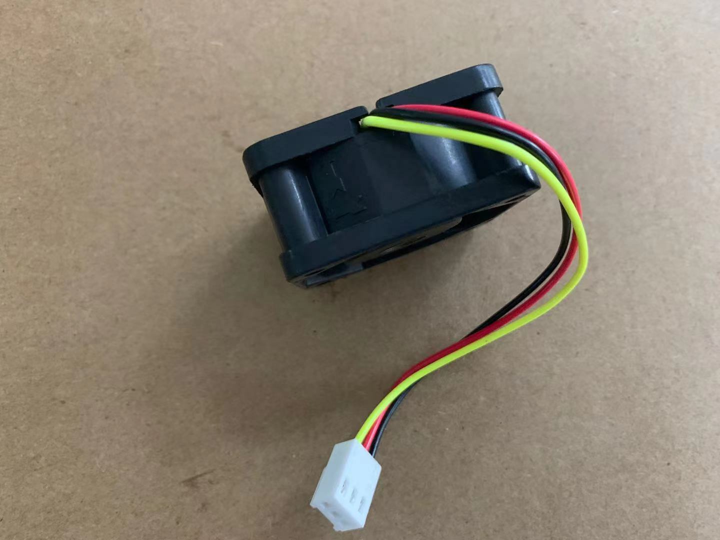 new Sanyo A90L-0001-0385#A 109P0424H6D14 24V 0.07A 3-pin dual ball server system fan