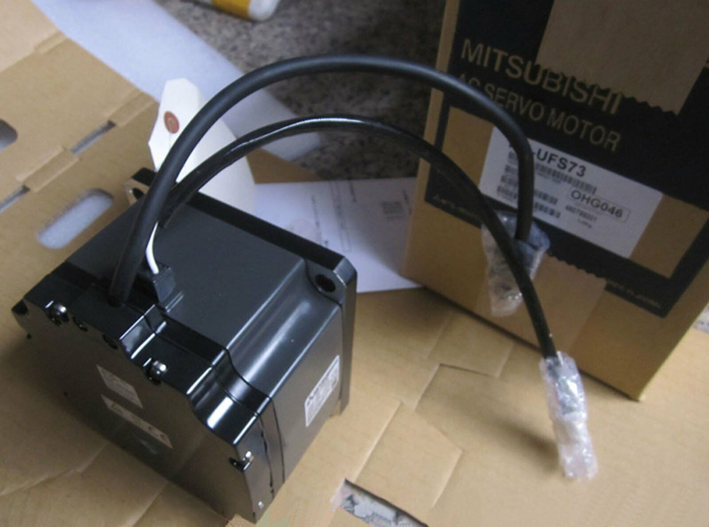 Mitsubishi HC-UFS73 Servo Motor AC 1 Year - MITSUBISHI