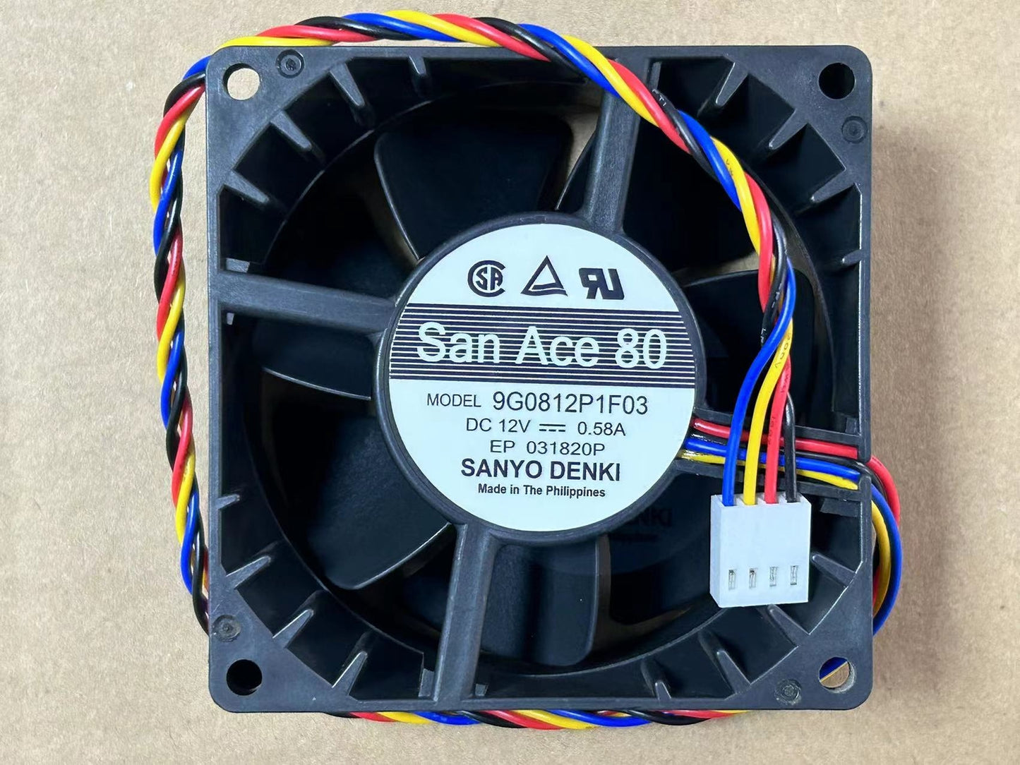 new Sanyo 9G0812P1F03 8038 12V 0.58A server 4-wire temperature control cooling fan
