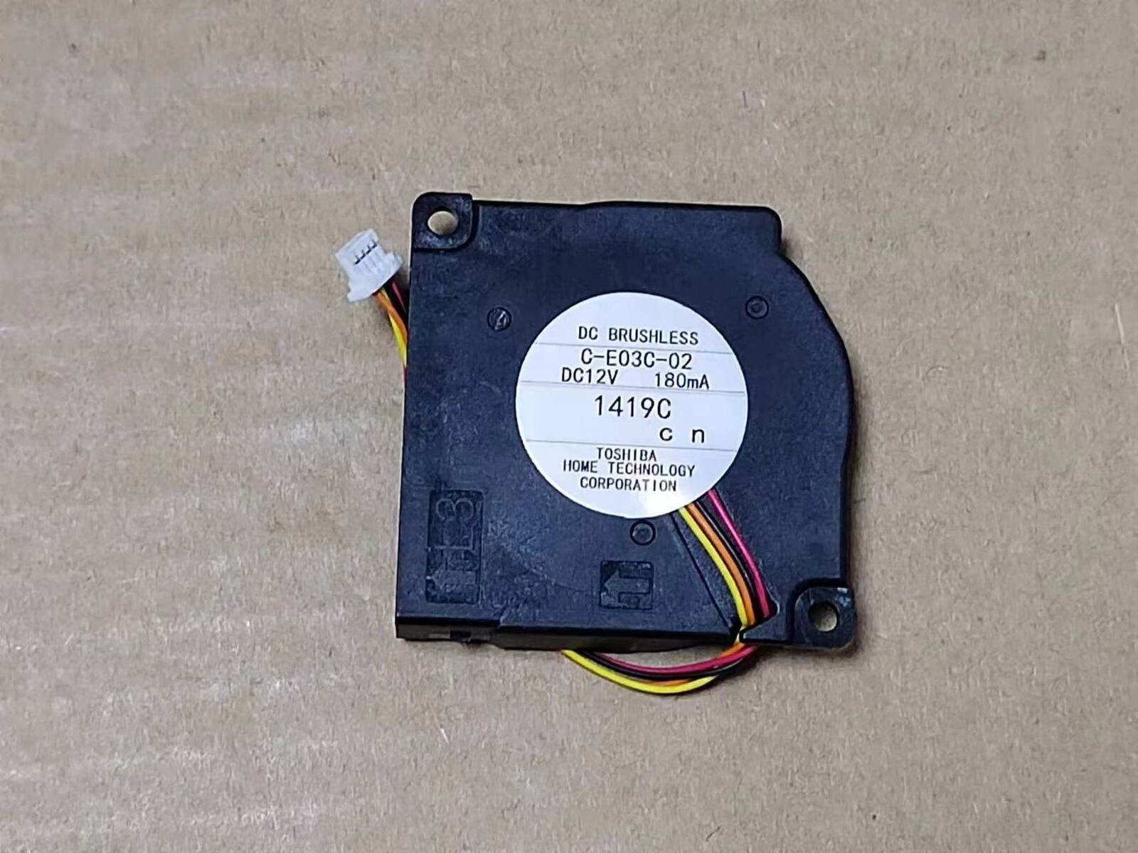 TOSHIBA Projector Fan C-E03C-02 4PIN 12V DC 180MA - TOSHIBA