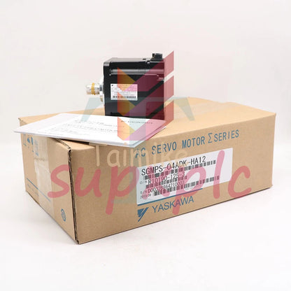 Yaskawa SGMPS-04ADK-HA12 Servo Motor SGMPS04ADKHA12 1PCS