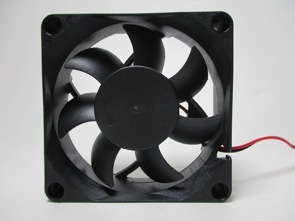 new 1 PCS For HXH Fan HDH0712UA DC12V 0.35A 7025 7CM 2 wire cooling fan - HXH