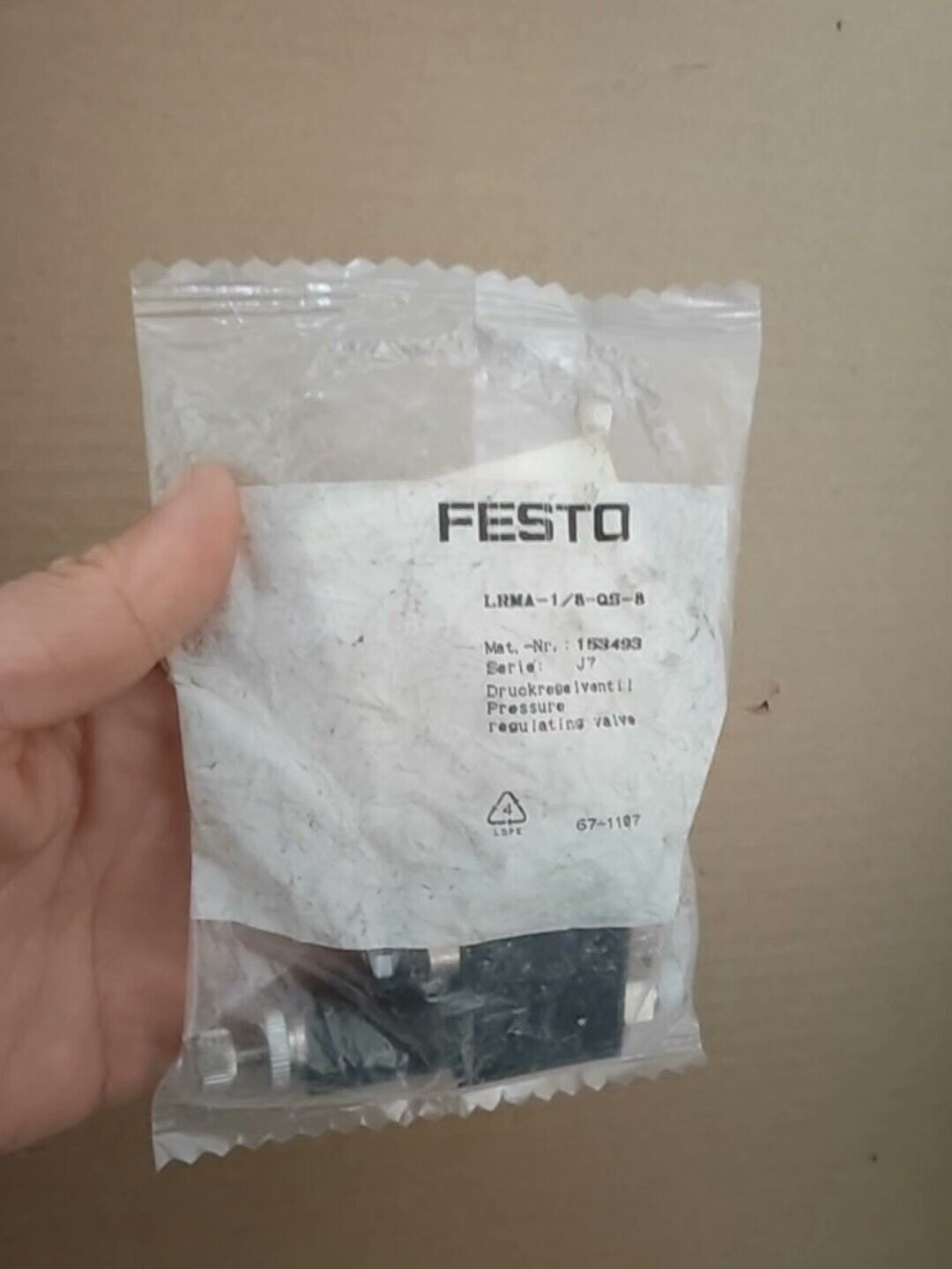 new 1PCS LRMA-1/8-QS-8 153493 FESTO - FESTO