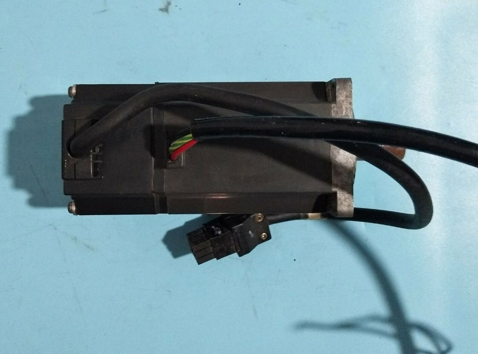 Used Mitsubishi HC-MF43 AC Servo Motor – Tested and in Excellent Condition - MITSUBISHI