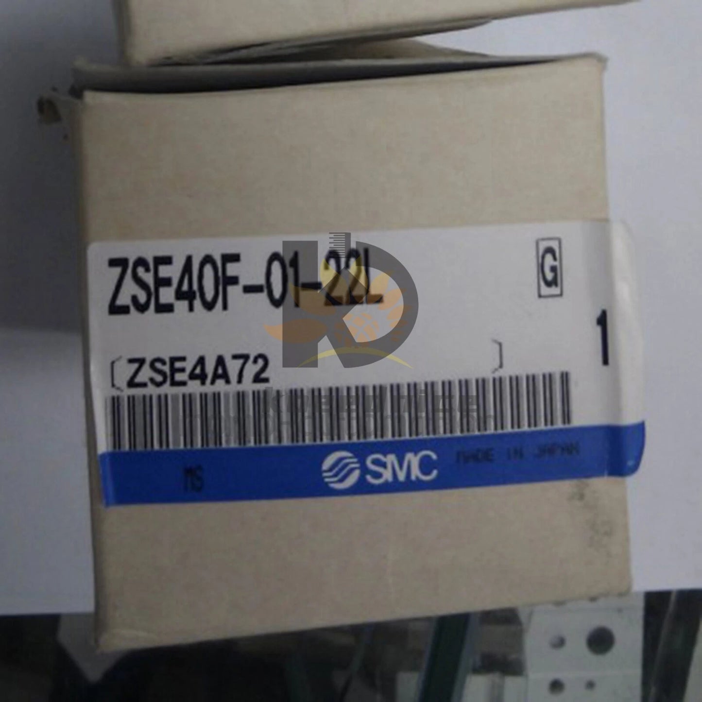 1PC SMC ZSE40F-01-22L Pressure Sensor