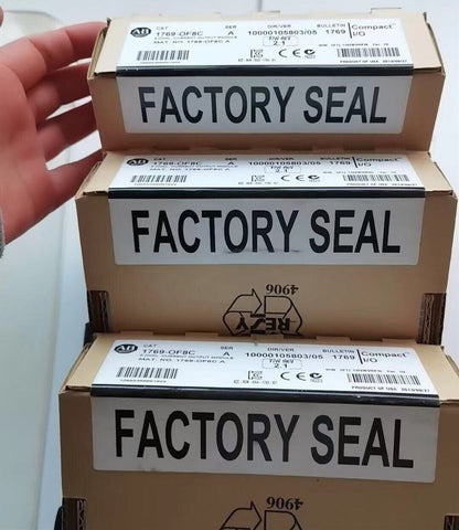Allen-Bradley 1769-OF8C - ALLEN-BRADLEY
