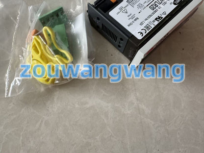 Carel IR33W7LR20 Controller #ZWW