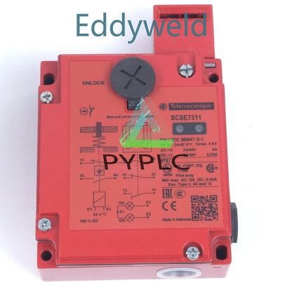 1Pc XCSE7311 1PC Schneider Electric XCSE7311 Safety Switch Telemecanique